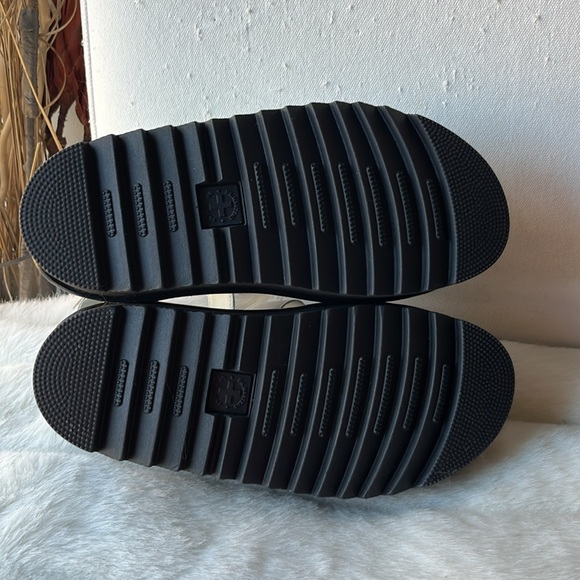 Dr Martens Blaire Quad Hydro White Leather Platform Sandals - Picture 11 of 12